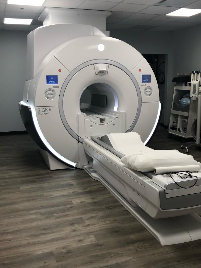 GE SIGNA Pioneer 3.0T